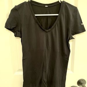 Alo Yoga basic tee